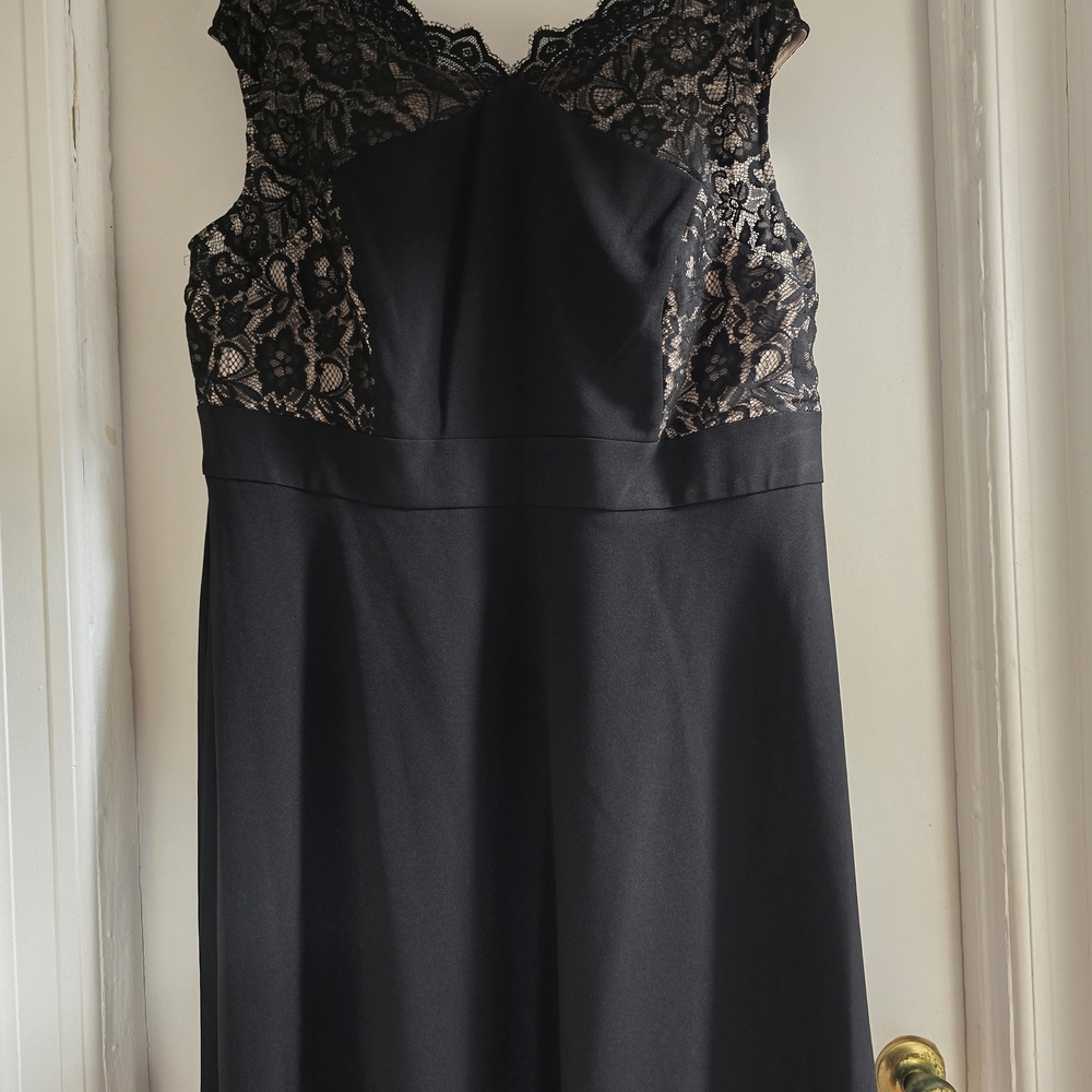 London Times Black Lace Dress